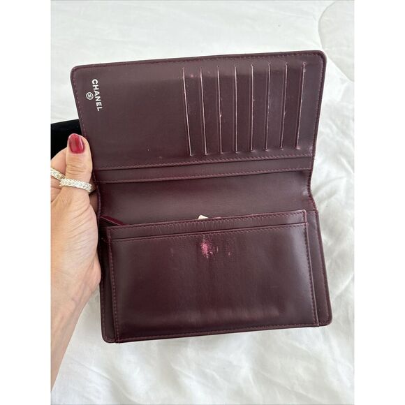 CHANEL Patent Quilted Long Wallet W/dust Bag - Picture 8 of 16